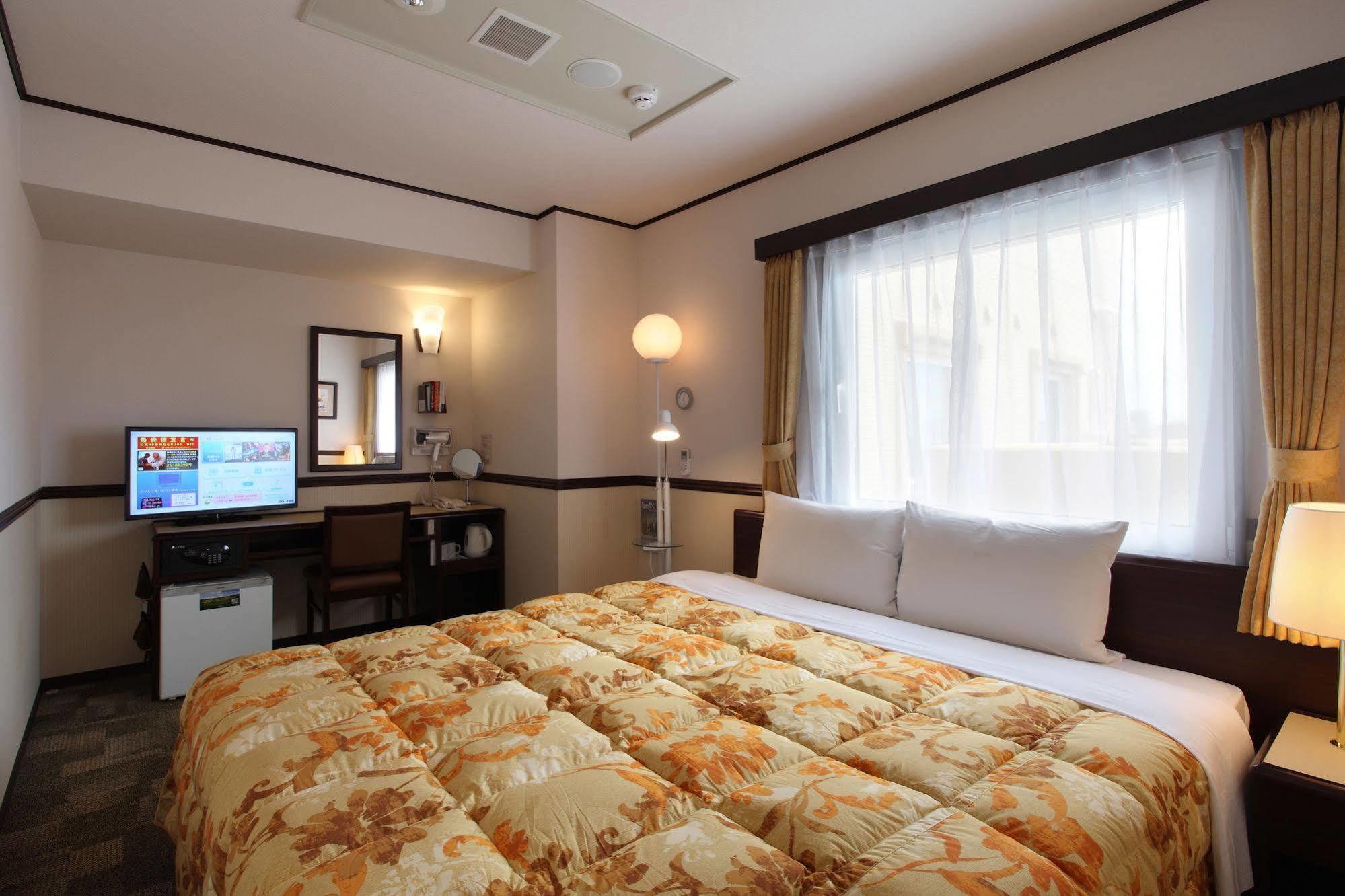Toyoko Inn Shonan Hiratsuka Eki Kita Guchi No 2 Екстер'єр фото
